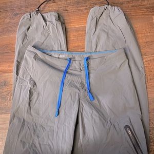 COLUMBIA Omni Shield Cinch Bottom Pants! Gray women’s 8